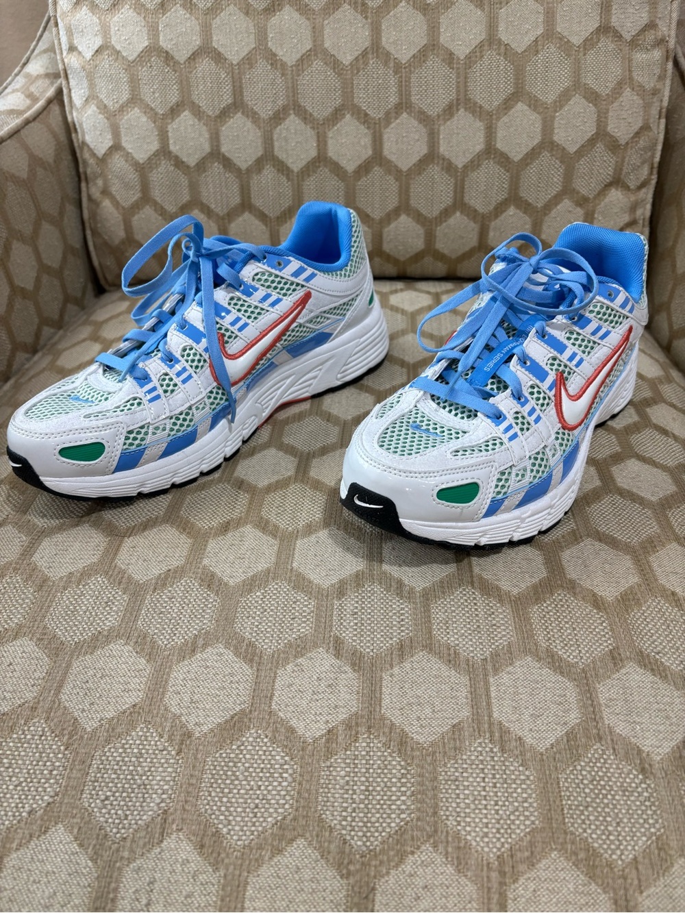 Nike P-6000 GS ‘White University Blue Green - Picture 3 of 7